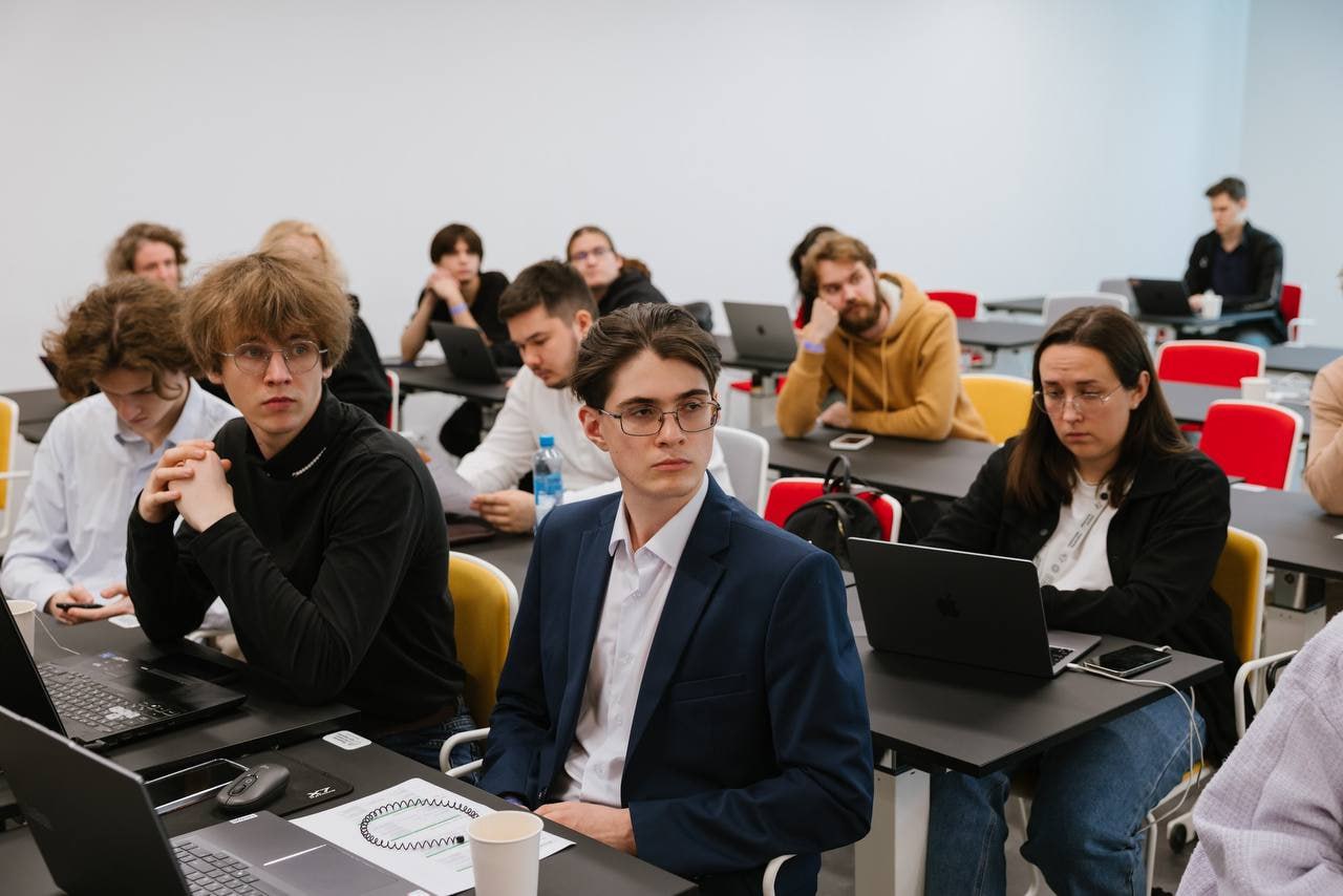 Центральный университет запускает исследовательскую программу по ИИ в биотехнологиях - 1